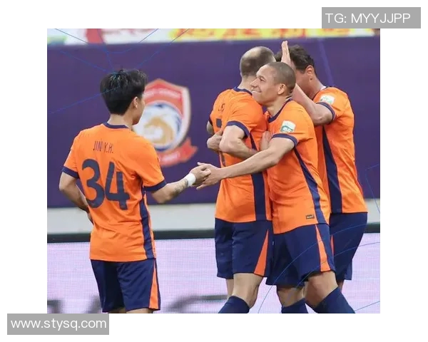 中超焦点战海港对决泰山双方争夺季后赛名额激烈对抗即将上演