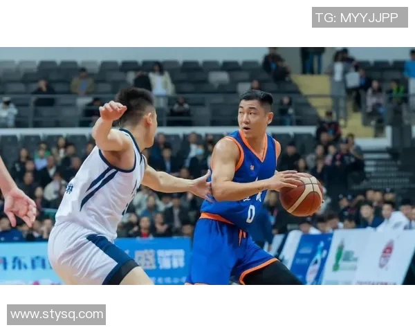 付豪强攻助力球队逆转胜利展现绝佳个人能力与团队配合 付豪强攻助力球队逆转胜利展现绝佳个人能力与团队配合