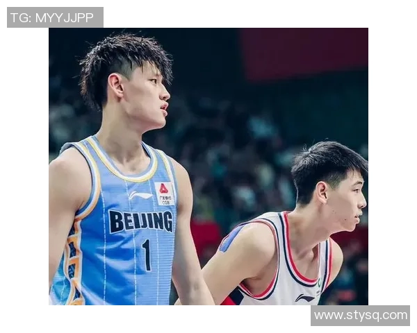 曾凡博精彩表现引领球队防守盖帽成关键助力胜利 曾凡博精彩表现引领球队防守盖帽成关键助力胜利