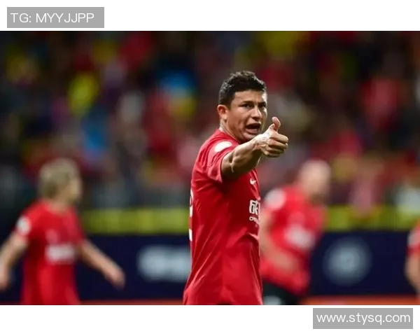 中超联赛艾克森精彩破门助力球队争冠展现超强实力