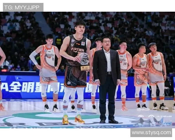 广东宣布引进国内顶级球星备战2023-2024赛季CBA 广东宣布引进国内顶级球星备战2023-2024赛季CBA