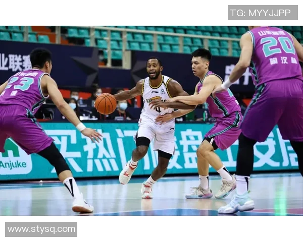 约翰-埃格伯努高效表现助辽宁男篮取得连胜